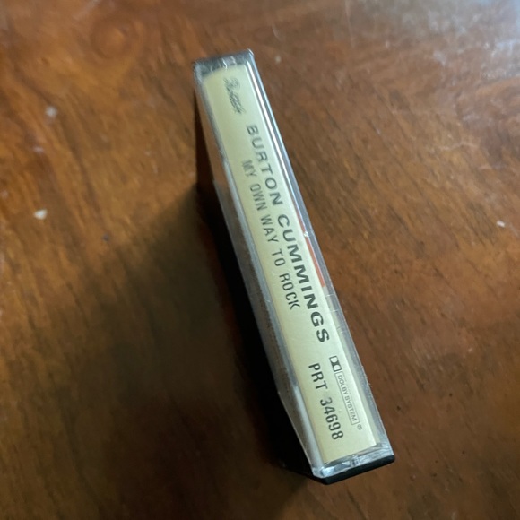 🍁 Vintage 1977 Burton Cummings My Own Way To Rock Portrait Cassette Tape 🍁 - Picture 6 of 6